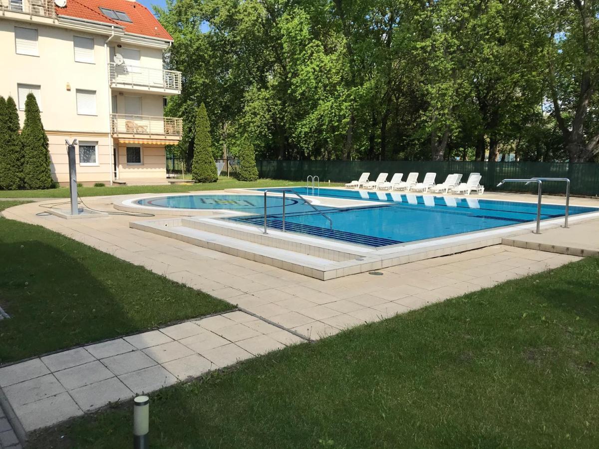 Sport Apartman Hajdúszoboszló Exterior foto
