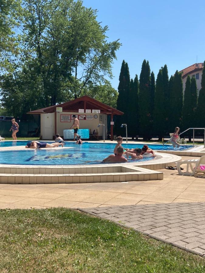 Sport Apartman Hajdúszoboszló Exterior foto